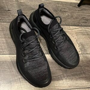Allbirds Men’s trailrunners size 11